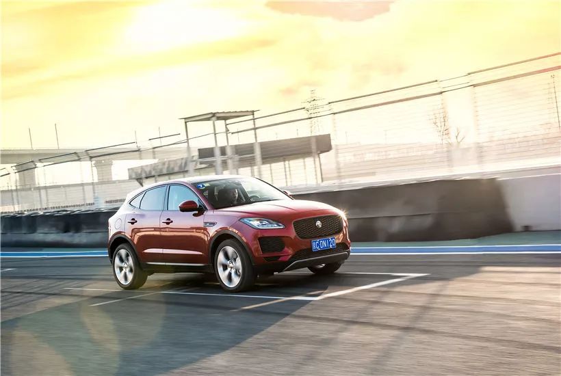 沉浸式体验2024款捷豹e-pace,捷豹e-pace是豪华入门级suv