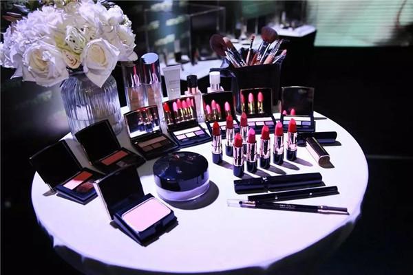 干货2020电商行业趋势报告分享,潮流品牌干货