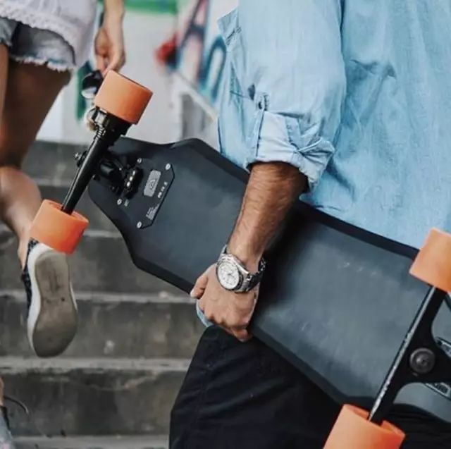 过年的时候要送什么给男友礼物呢,新年给男朋友送什么礼物比较合适