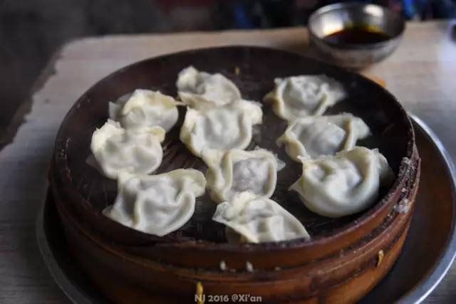 西安吃肉夹馍哪里最便宜,西安肉夹馍成都