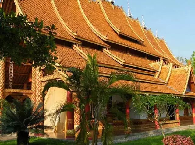 云南旅游全攻略自由行先去哪 (云南旅游自由行省钱攻略)