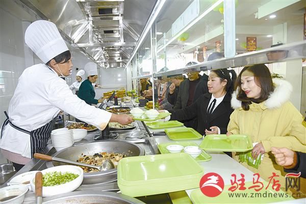 源色生态社区餐厅让市民享受特色原生态美食