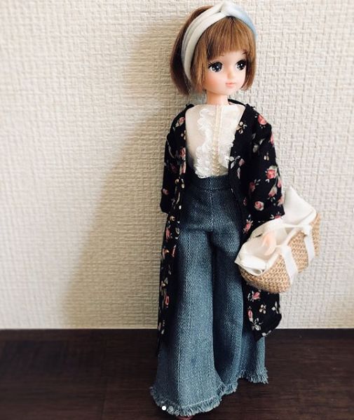 火爆ins的美妆娃娃穿搭日常，承认吧，你的衣服还没一个玩偶多！