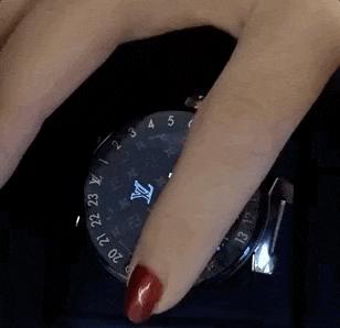 长大后才知道努力去拥有的不是奢侈，而是回避