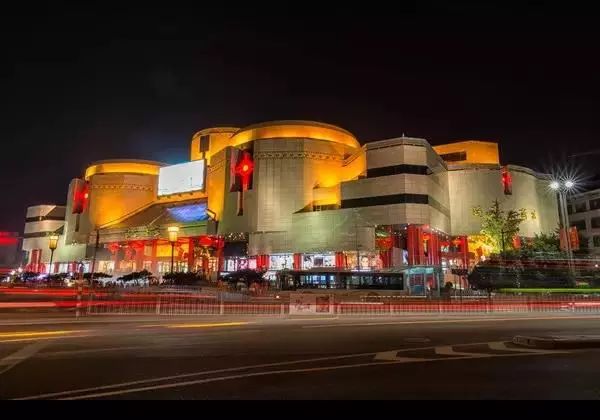 西安春节游玩折扣,西安十大折扣商场排名