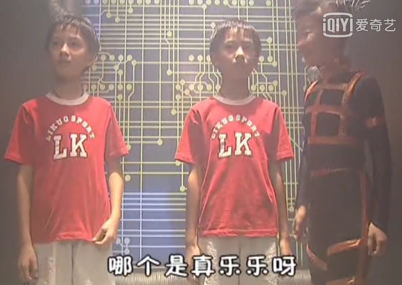 小时候暗恋班上的一个女生,14岁女同学坚信全班都暗恋她