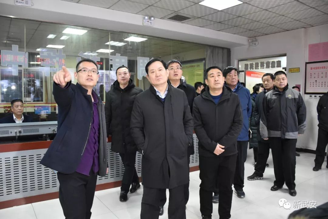 市长带队开展节前消防安全检查,县委书记突击夜查防控检查站