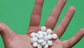 几块钱1瓶的维生素B2原来能治那么多病！为家人收藏