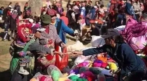 云南旅游昆明小吃街攻略,昆明乡街子网红打卡点