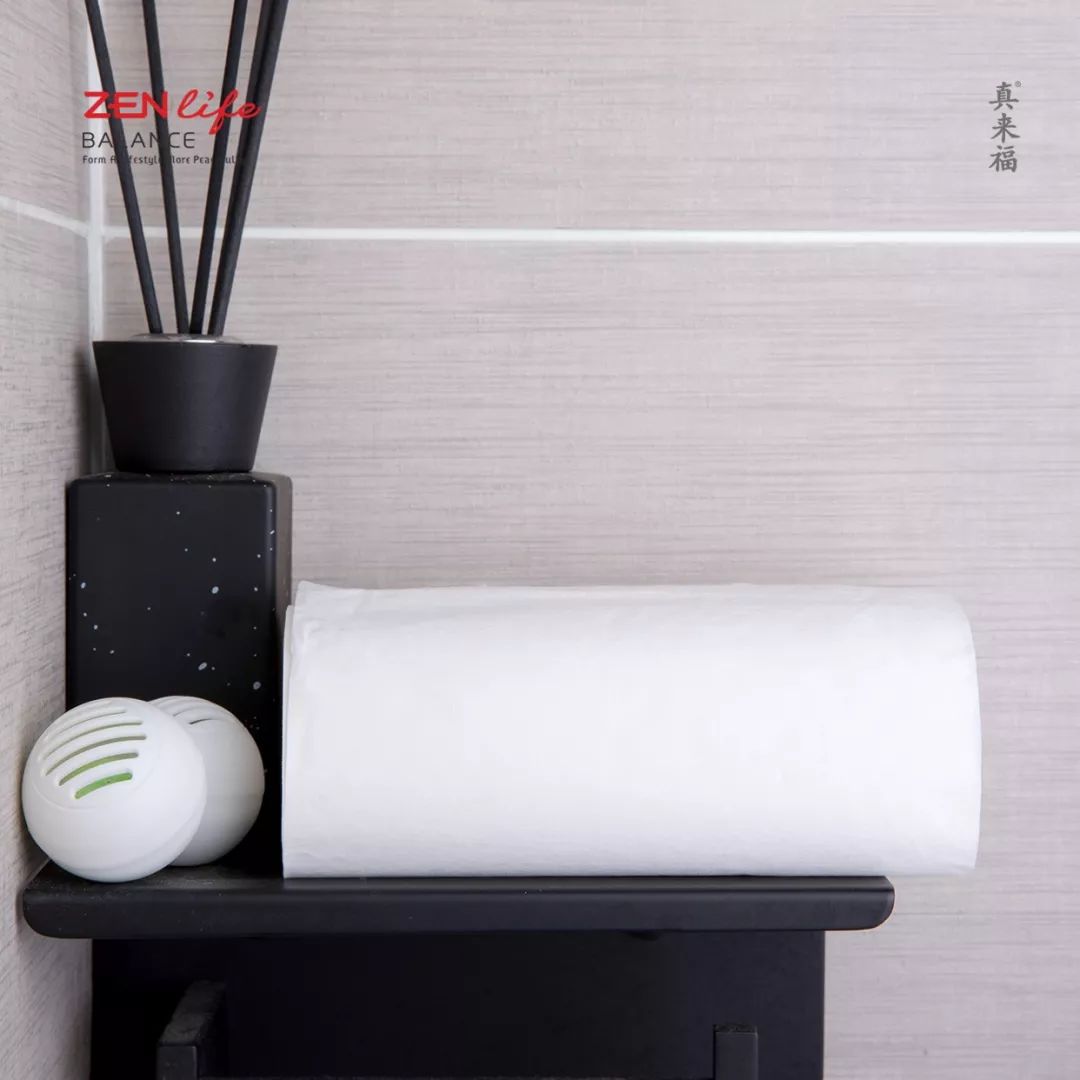 这颗小白球，居然彻底治愈了我的脚臭，日本家庭必备的除臭杀菌神物，三分钟还你一个清新的“脚气”！