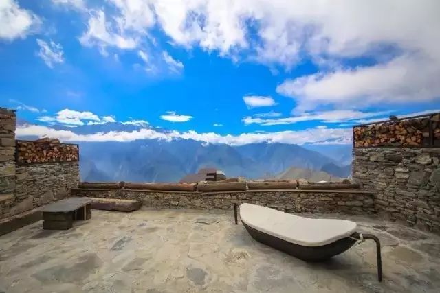 刷新你的世界观！国内最受欢迎的顶级野奢酒店，美到极点奢华到极致！享受质感生活，选这儿准没错！