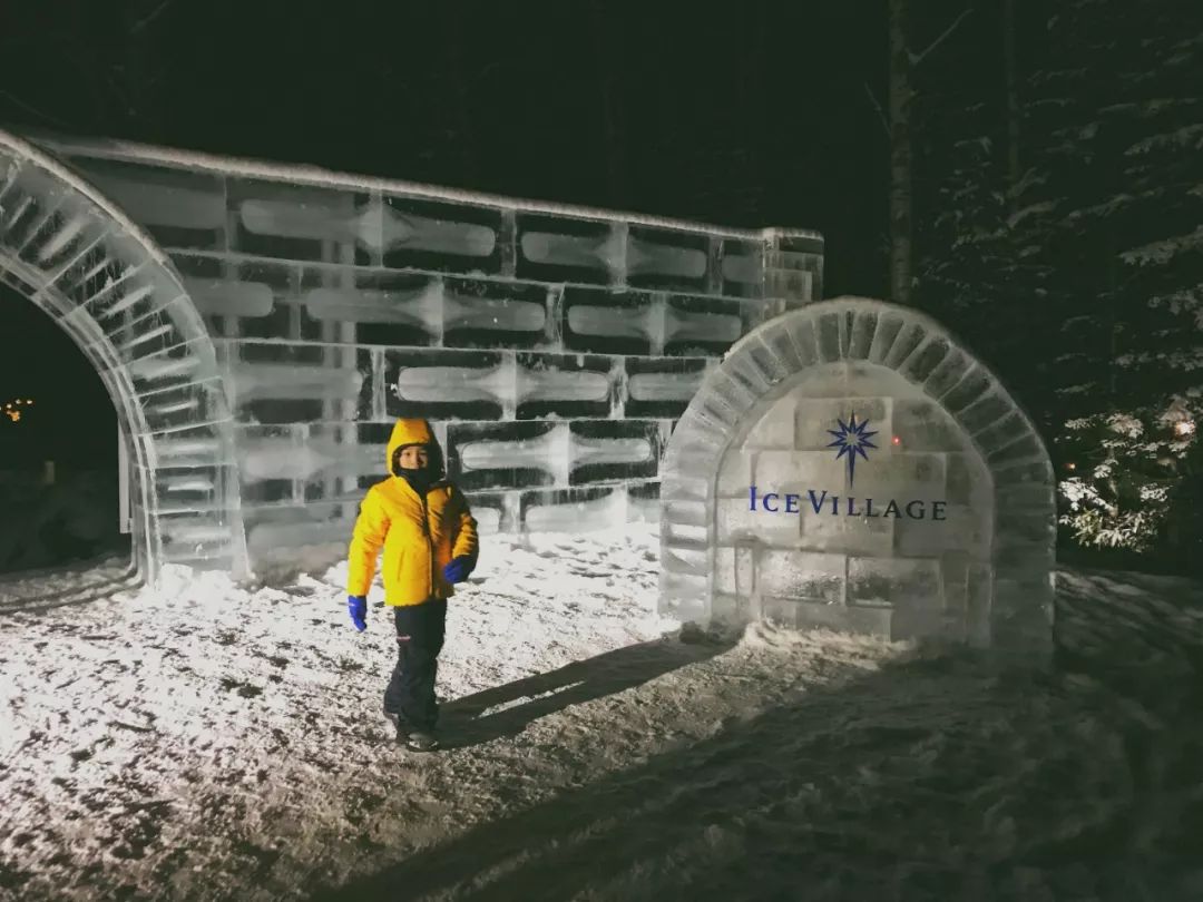 跟台湾小哥哥一起骑着雪地摩托车在北海道的雪地里野
