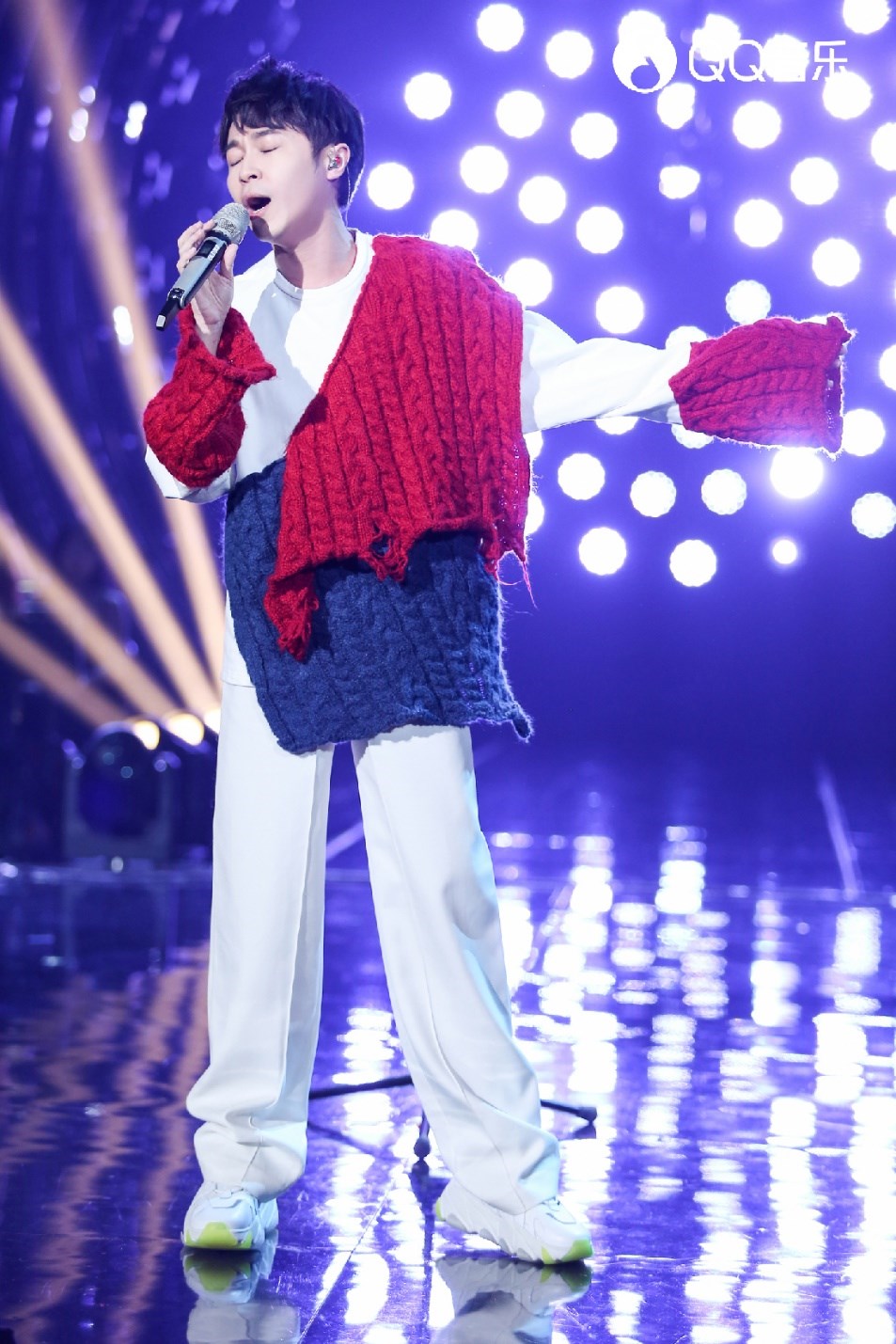 吴青峰爆红歌曲,吴青峰我是歌手逃亡第几期