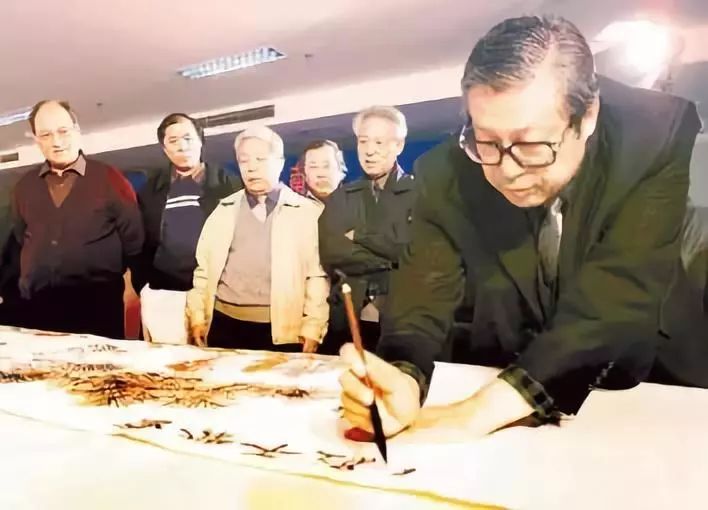 鍗庢枃鑸掍綋,鍗庢枃琛屾シ鍜屽崕鏂囪垝浣撳摢涓洿鍥介