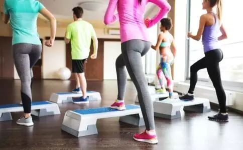 姨妈期真的不能吃辣吗,姨妈期真的不能打耳洞吗