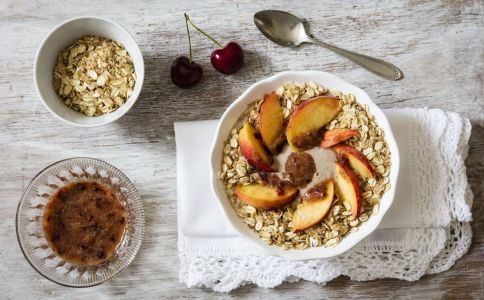 跟着女明星一起吃减脂餐,跟着女明星喝胶原蛋白