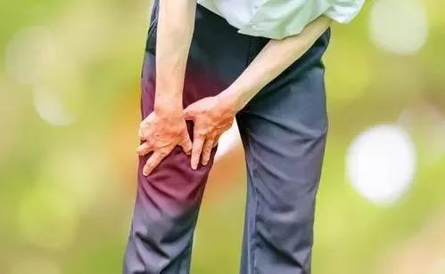 腰椎间盘突出压迫神经腿疼脚掌麻,腰椎间盘突出的真相您了解吗