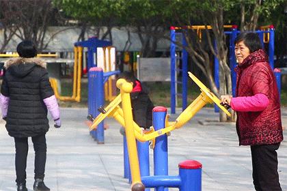 都说，出常青花园等于出了个国……