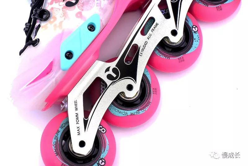 孩子学轮滑需要掌握哪些技巧,小孩学习轮滑都学些什么