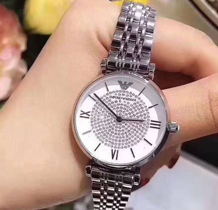 “表”白女神节｜Armani满天星￥1889抢