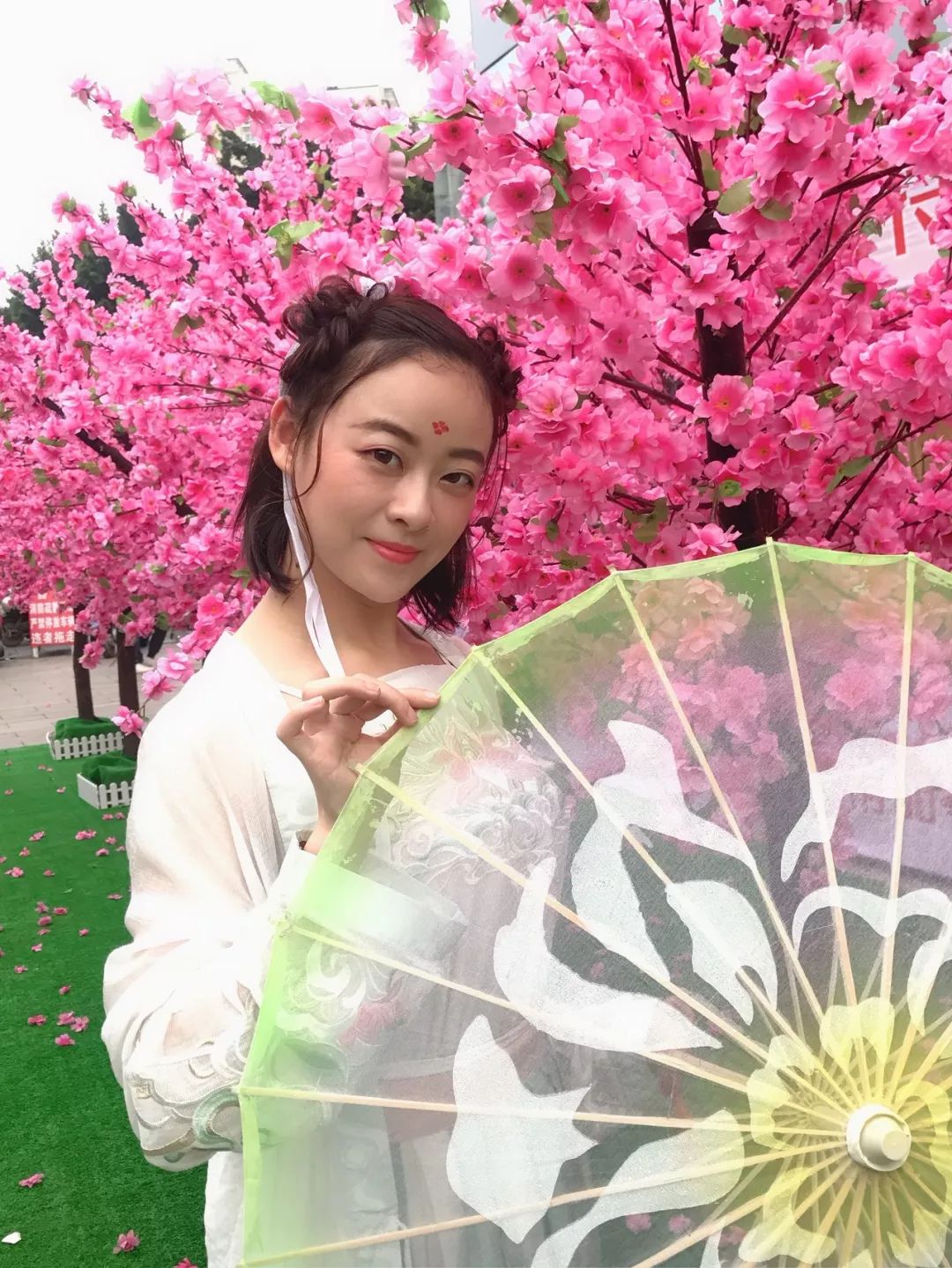 玉林很像西藏网红打卡地景区,玉林市油菜花网红景点