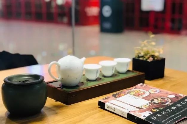 【每日一咖】一份西洋参石斛老茶头，茶香的诱惑，就问你约不约？！