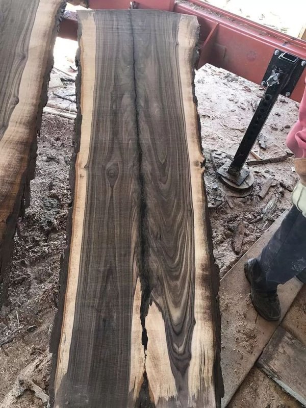 买实木桌子要考虑的问题,有没有必要买实木桌子