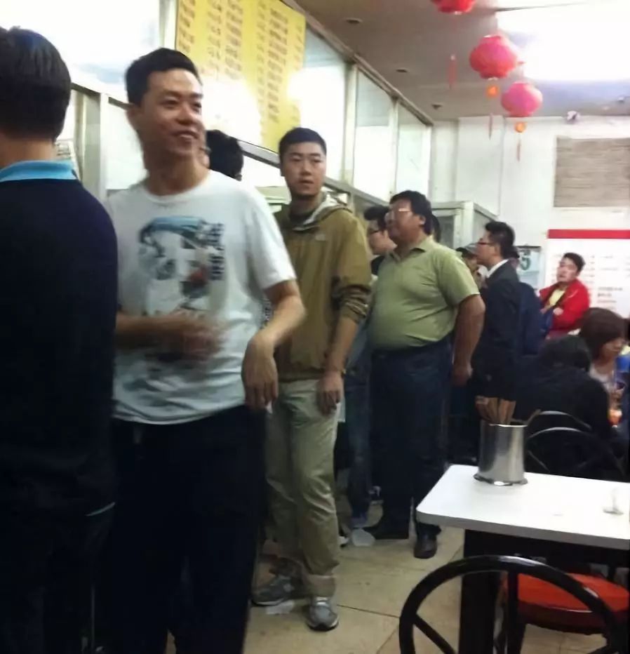 五一来北京吃卤煮,北京脏摊烤串