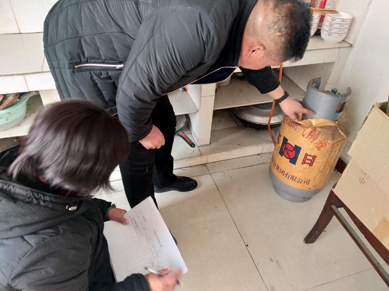 废旧液化气钢瓶值多少钱哪里回收,洛阳回收液化气钢瓶