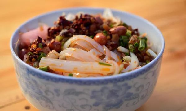 舌尖上的贵州,18道不容错过的黔味美食,你吃过几道?