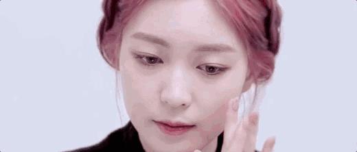 吴昕朴敏英作证：带妆的女孩，男神都不乐意抱