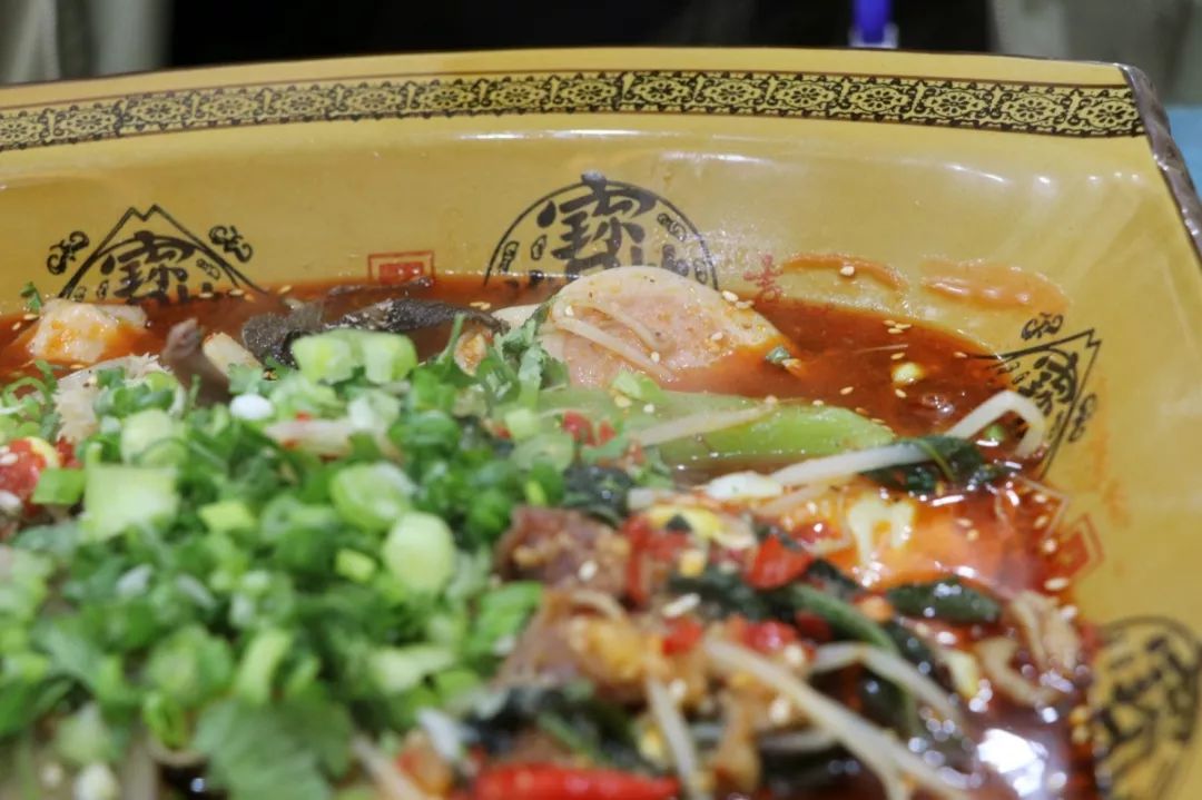 藏在深巷子里的川味冒菜,七星区冒菜