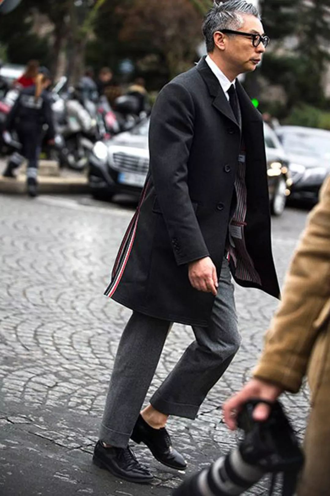 thombrowne最经典单品,thombrowne衣服真假辨别