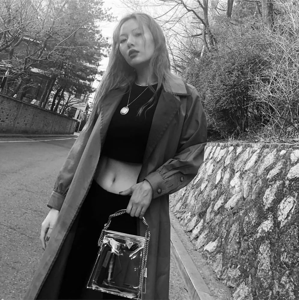 泫雅衣着,泫雅衣服怎么搭配