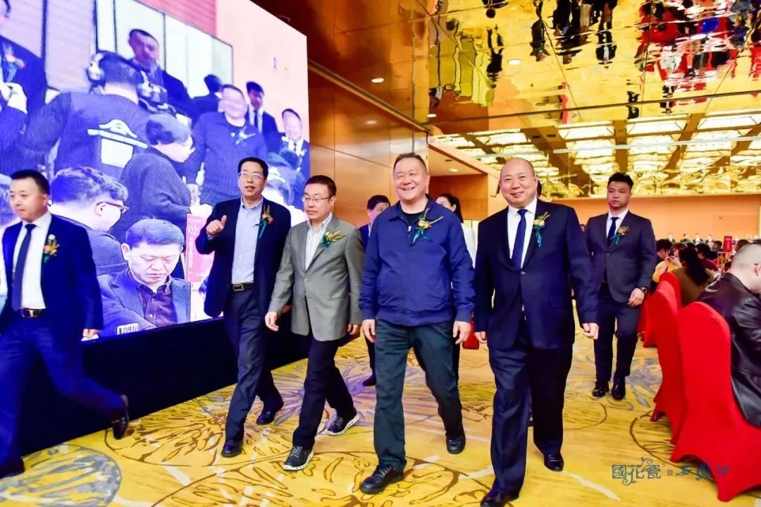 西凤酒官方旗舰店国花瓷20年,凤香型西凤酒国花瓷10周年