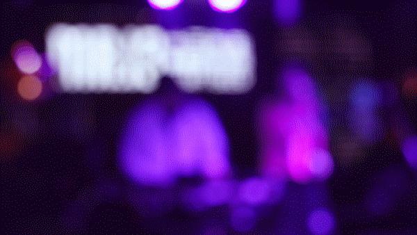 4折从四川吃到广东！我左手拿麦，右手啤酒，在这个“千面餐厅”里嗨到凌晨？