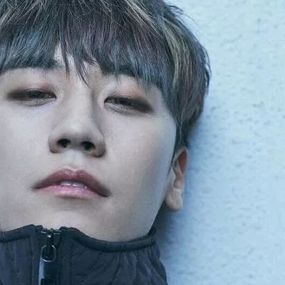 李胜利颜值巅峰白发,李胜利年轻时的颜值