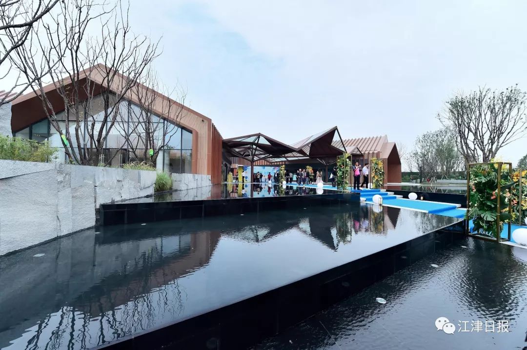 江津滨江新城轻轨站附近楼盘,滨江新城离轻轨站最近的楼盘