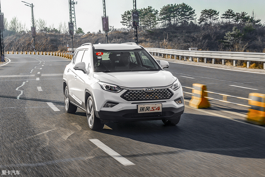 体验江淮瑞风s4,小身材内含大智慧