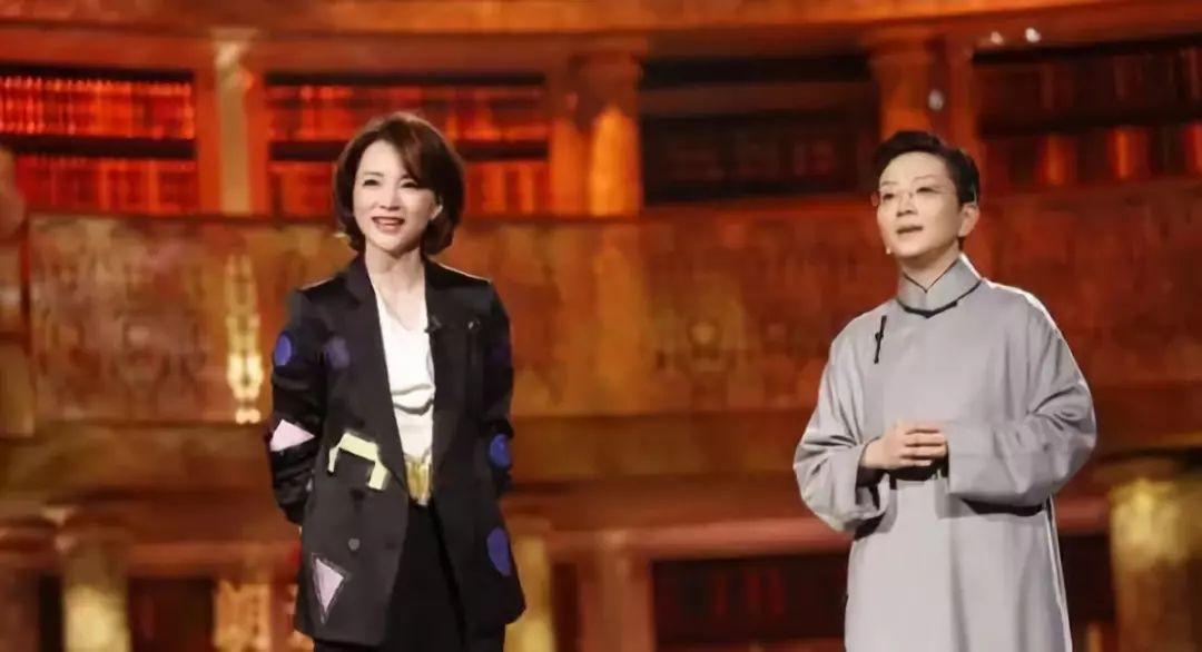 45岁董卿近期状况,46岁董卿现状如何