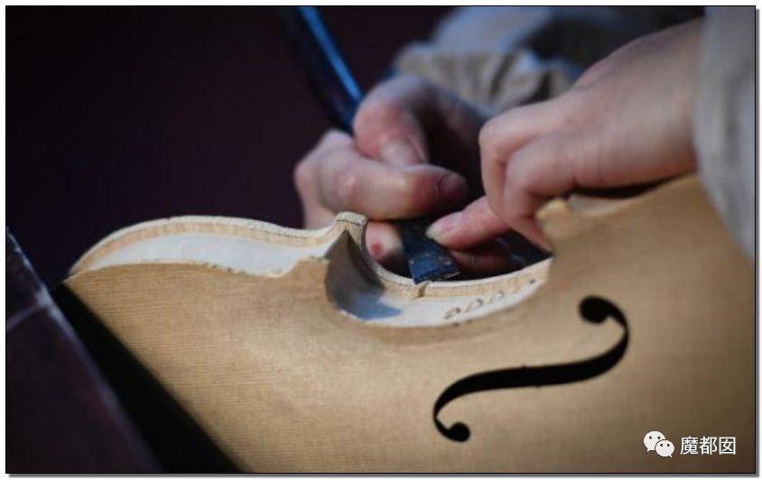 棺材、情趣内衣、小提琴……中国超猛小镇横扫全世界!