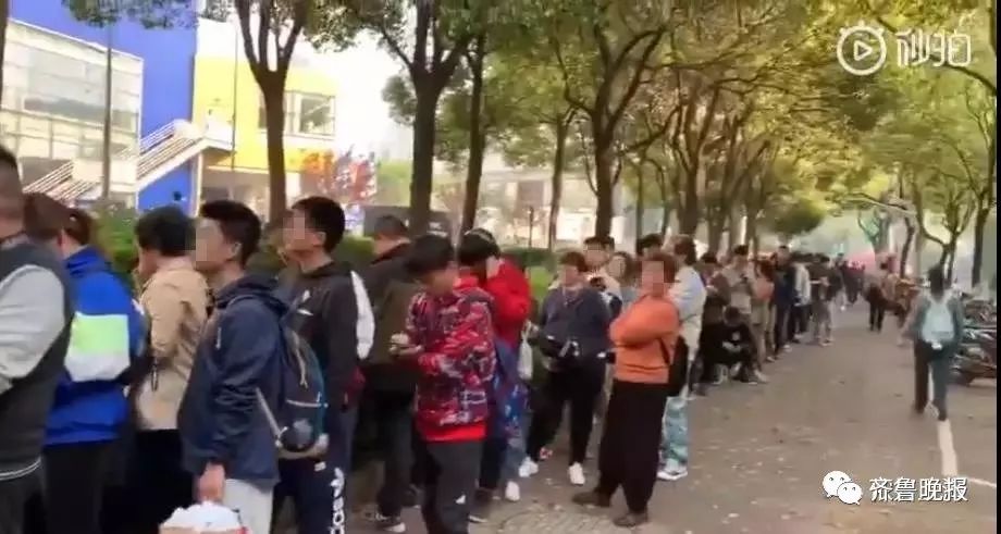 为了一块地毯把家具都换了,为了一块羊毛地毯换了家具