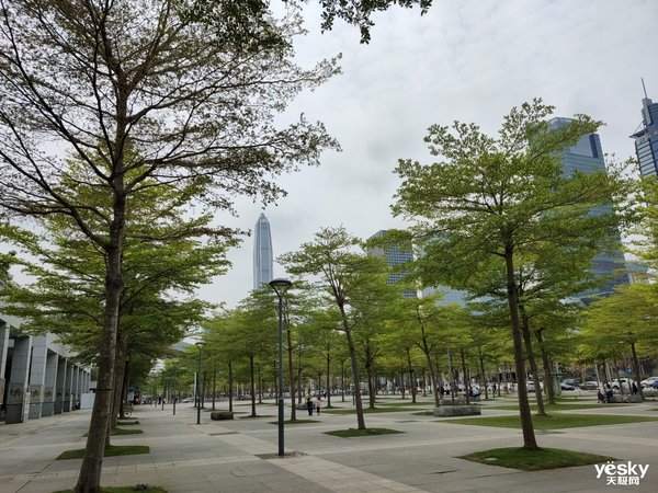 opporeno十倍变焦版实测拍照效果,opporeno10倍变焦拍照真实感受