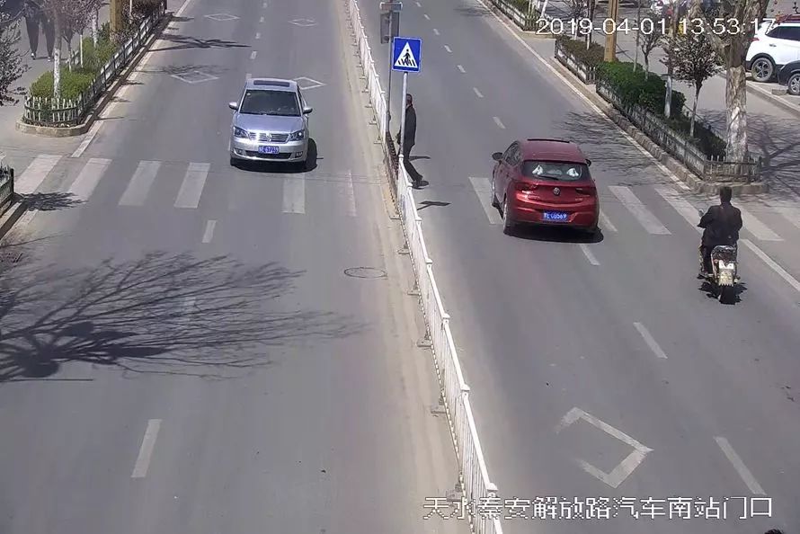 交通违法曝光台案例,交通违法曝光台