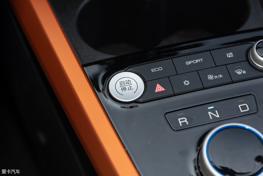 表现出乎意料好开不贵的入门级电动车比亚迪e1