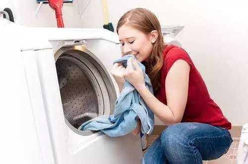 新衣服吊牌掉了可以退吗,新衣服吊牌要不要剪