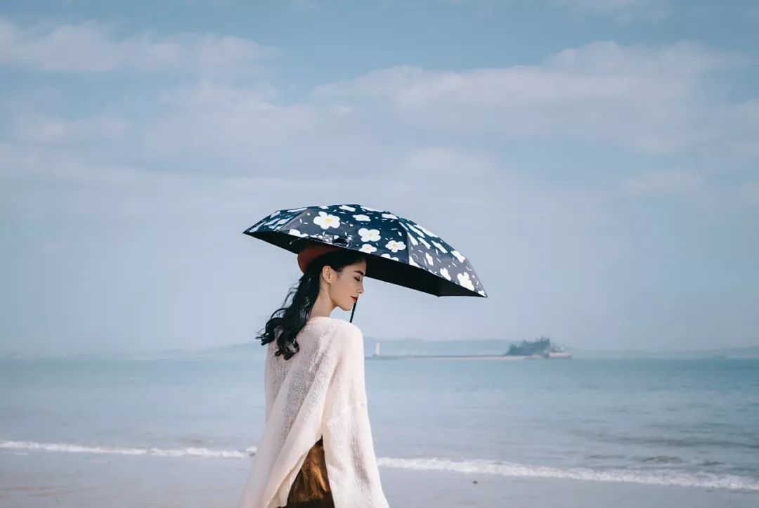 日本防晒黑胶便携口袋伞100多元,日本迷你巴掌防晒伞