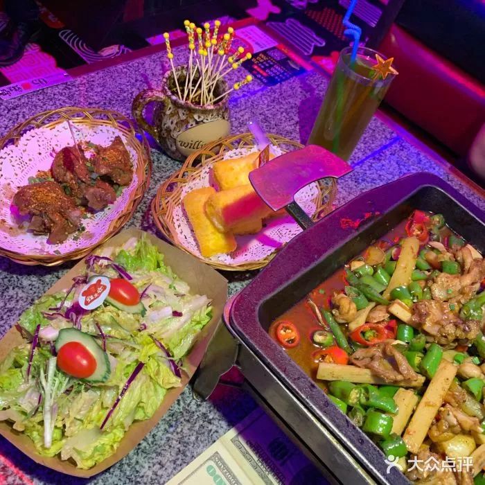 熙地港有啥好吃的,熙地港逛吃