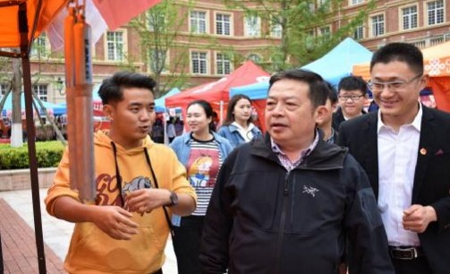 贵州大学科技学院18年迎新晚会,贵州大学科技学院迎新晚会