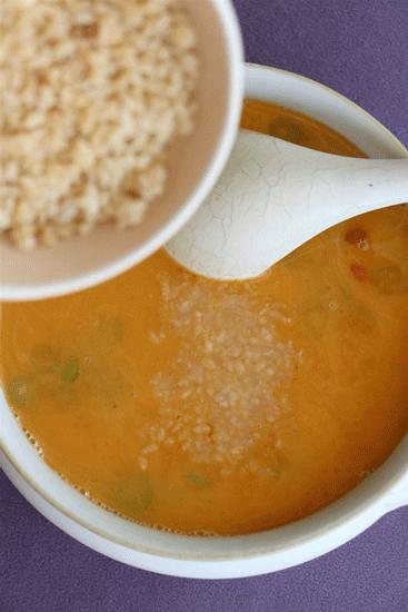 西安要开柠檬精大会！全场美食免费吃！SK-II神仙水、MAC口红免费送！我酸了！